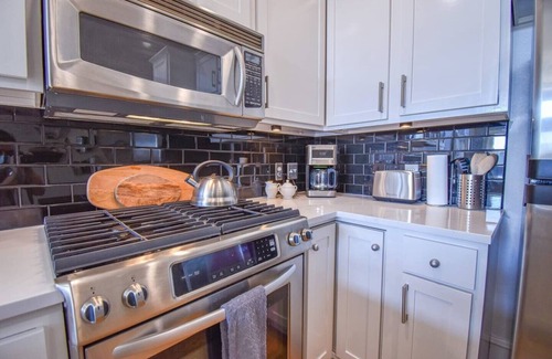 Fayetteville Apartment | Macon's Place off Dickson