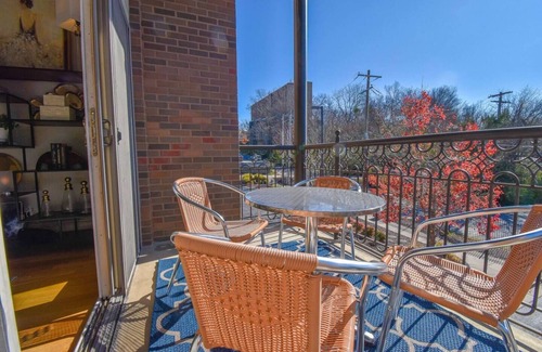 Fayetteville Apartment | Macon's Place off Dickson