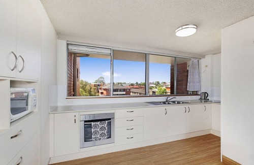 Port Macquarie Apartment | MACQUARIE TOWERS 16 - Nice Stroll to Town