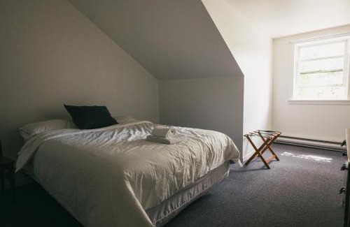 Val David Hotel | MacTaverne