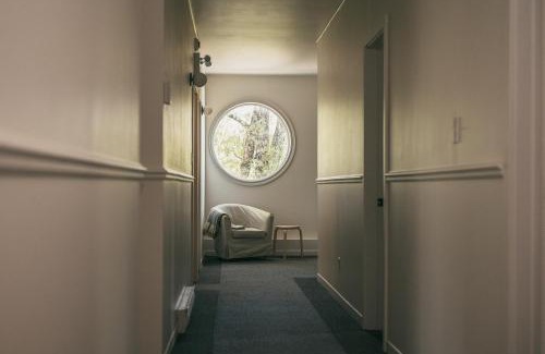 Val David Hotel | MacTaverne