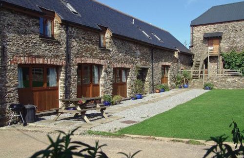 Halwell House | Mad Nelly Cottage