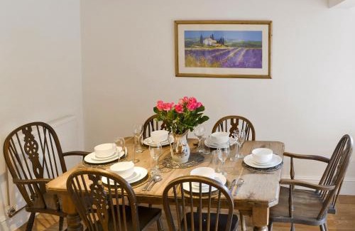 Halwell House | Mad Nelly Cottage