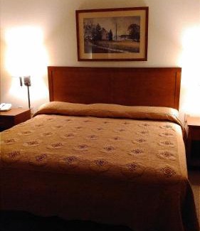 Madelia Hotel | Madelia Hotel & Suites