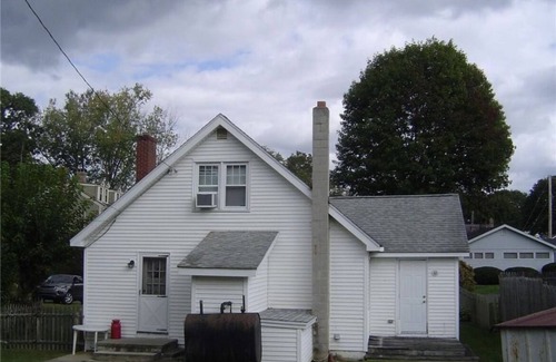 Madison House | Madison Beach Cottage newly renovated w/beach access