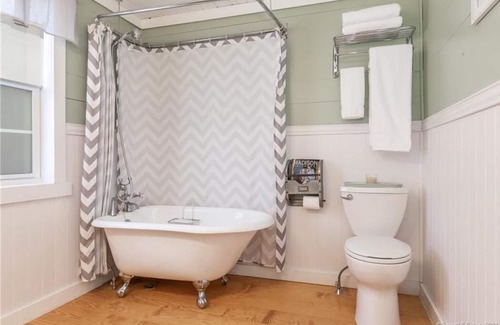 Madison House | Madison, CT - Coastal Modern House w/ Private Beach & Large Fenced in Backyard