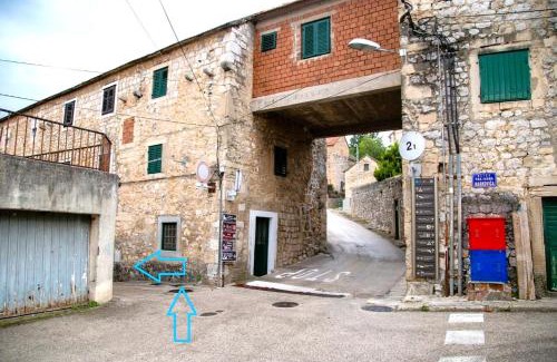 Sinj Apartment | Madona di Sinj