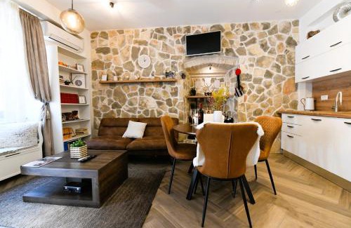 Sinj Apartment | Madona di Sinj