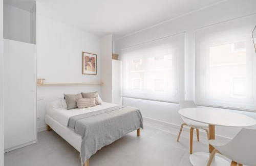 Almendrales Apartment | Madrid Rio Apartments