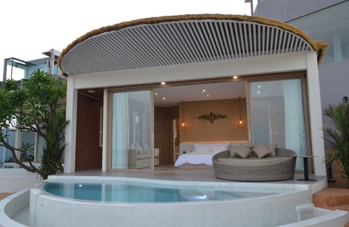 Koh Lan Villa | MADUSEA GRAND VILLA