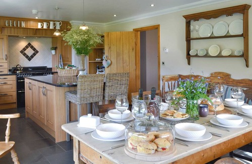 Llansadwrn Cottage | Maes Y Bryn Farmhouse