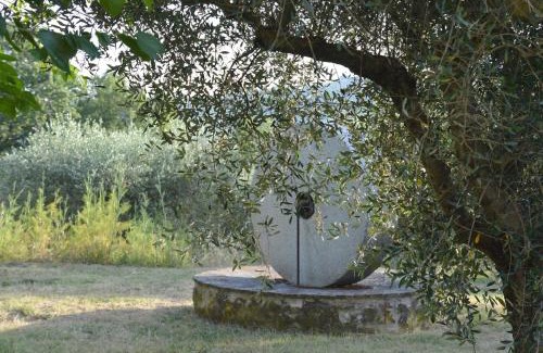 Bevagna House | Maestà delle Quattro Chiavi