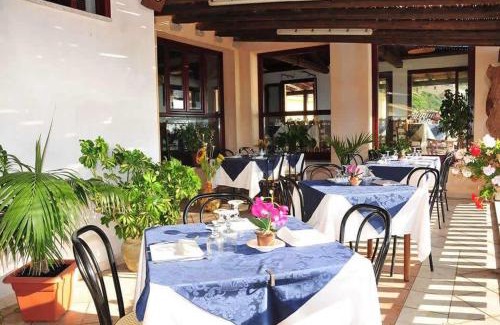 Marina di Gutturu Flumini Bed & Breakfast | MAESTRALE B&B