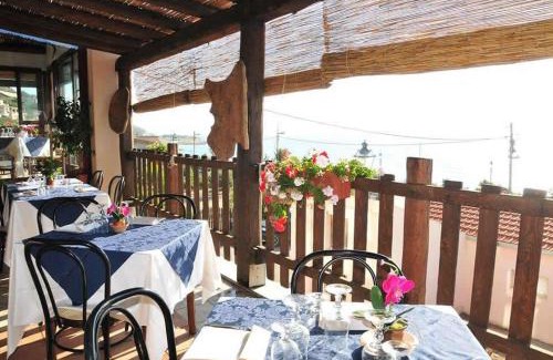 Marina di Gutturu Flumini Bed & Breakfast | MAESTRALE B&B