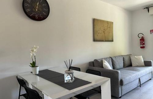 Ronchi Apartment | Mafiolina d'Amare