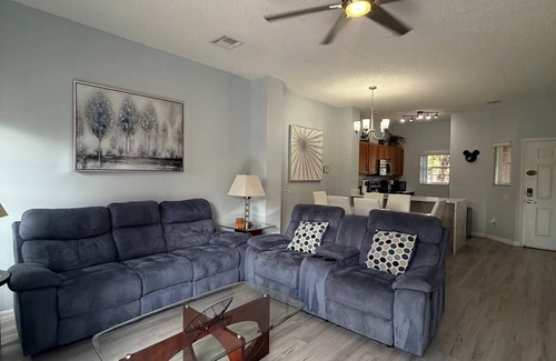 Kissimmee House | Magical 3BR Resort Retreat Near Parks-Themed Decor& Family comfort+Fun Amenities