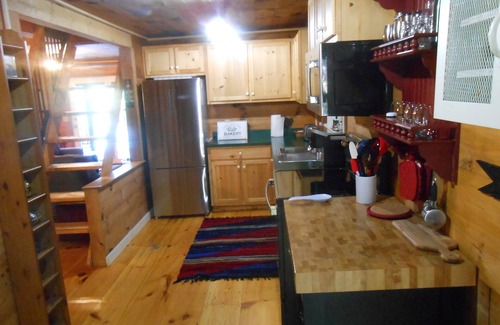 Kennebec Cabin | MAGICAL 99 yr. old Mayflower Lodge Waterfront Cabin Silver Lake, Swim SUNSETS