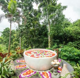 Selat Villa | Magical Bamboo House with Breathtaking view