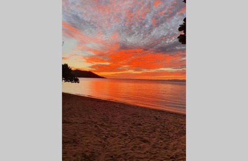 Nelly Bay Apartment | Magical Magnetic Island Studio