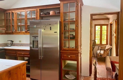 Somerset Village Cottage | Magical private estate:3 bed Sage Cottage,big porch near Cambridge Beaches & fun