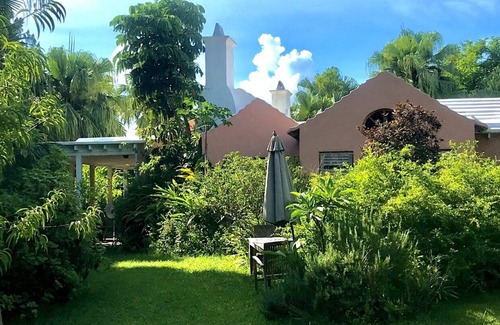 Somerset Village Cottage | Magical private estate:3 bed Sage Cottage,big porch near Cambridge Beaches & fun