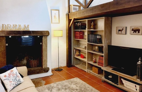 Aldeia da Mata Pequena Villa | Magical stone house in the forest - Azenha