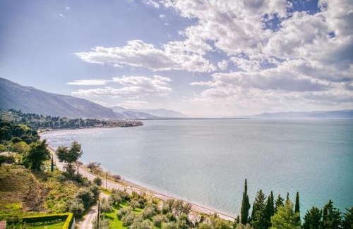 Kamena Vourla Apartment | Magical View Studios 2 Asproneri, Kamena Vourla