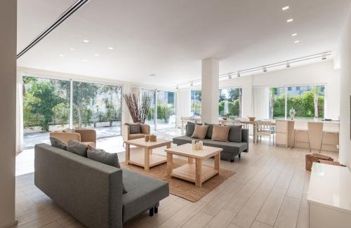Herzliya Pituach Villa | Magical Villa With Pool