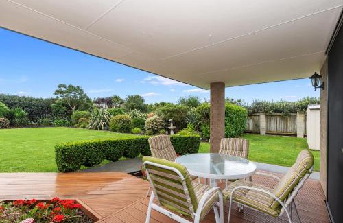 Waipu House | Magical Waipu - Central Family Holiday Home