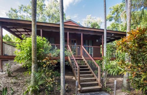 Arcadia House | Magnetic Effect