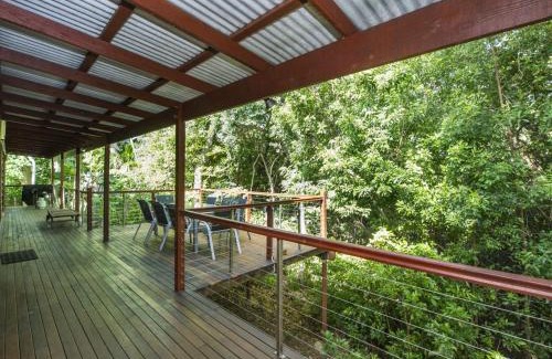 Arcadia House | Magnetic Effect