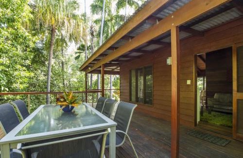 Arcadia House | Magnetic Effect