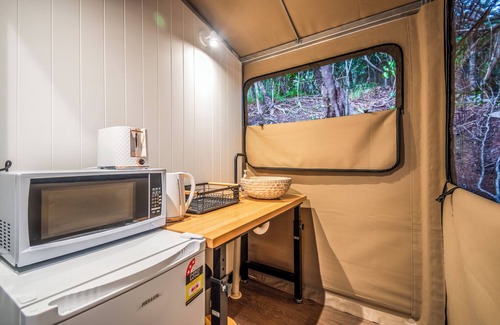 Nelly Bay Apartment | Magnetic Glamping