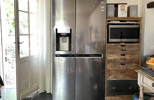 Saint-Felix-de-Villadeix Cottage | Magnificent 17th-century Périgord farmhouse for 14 people