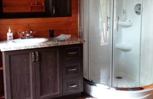 St-Adolphe-d'Howard Ski Chalet | Magnificent wooden chalet, located in St-Adolphe-d'Howard