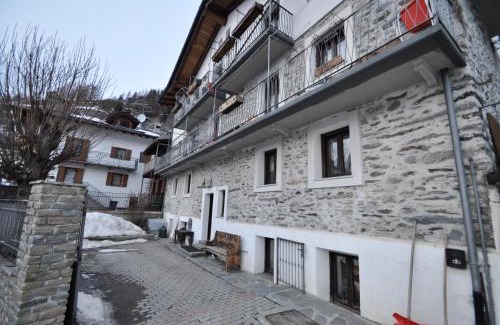 La Thuile Apartment | Magnifica tavernetta di la Thuile