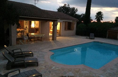 La Bouverie Villa | Magnificent villa with swimming pool and garden in a green setting.