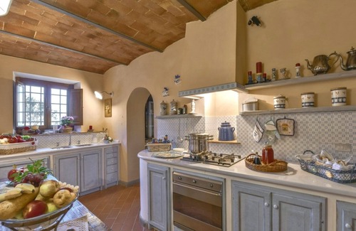 Casalguidi Villa | Magnificent villa in the countryside near Pistoia. Pool, Airco, BBQ