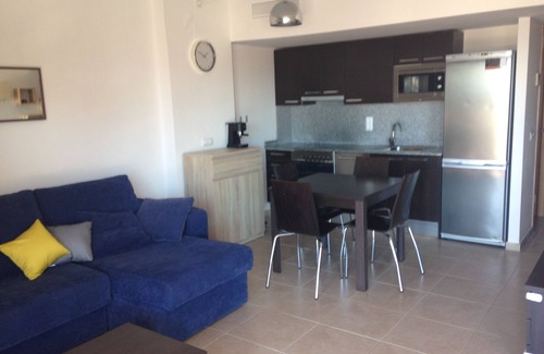 Santa Margarida Apartment | Magnificent 2 bedroom apartment for 7 people with marina and sea view