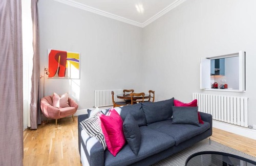 Ballsbridge Apartment | Magnificent 2 Bedroom Flat in Historic Army Barracks