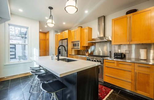 Grange Park House | Magnificent 3BR Home Downtown, Near Everything!