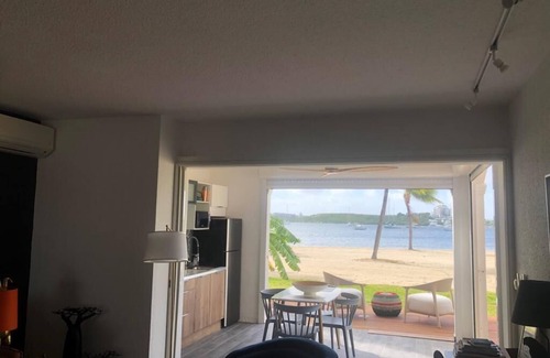 Nettle Bay Apartment | Magnificent apartment overlooking the lagoon