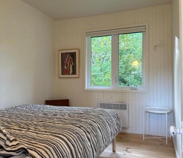 Potton Ski Chalet | Magnificent cottage in nature with view