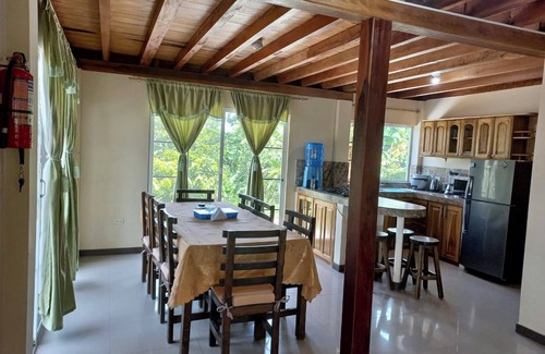 Jama House | Magnificent country house with infinity pool with sea view