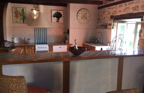 Queyssac-les-Vignes House | Magnificent mansion with large swimming pool on the outskirts of Périgord!