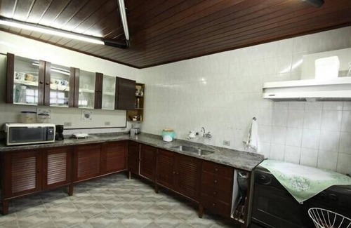 Campos do Jordao House | Magnificent house near the center of Capivari with beautiful views