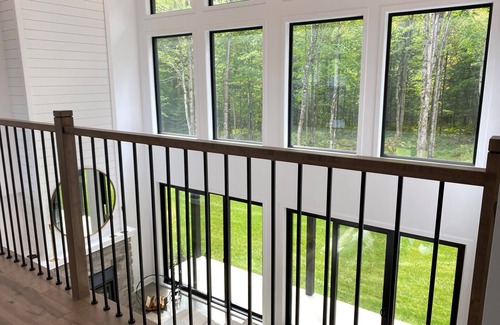 Lac-Brome House | Magnificent home nestled in the forest !
