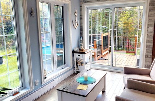 Deauville House | Magnificent large house 5 minutes from Magog