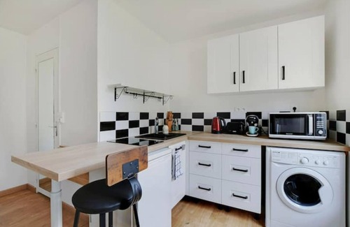 Charenton-le-Pont Apartment | Magnificent new studio (just outside Paris)