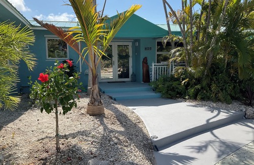 Cudjoe Key House | Magnificent Ocean views, privacy abounds on this well appointed mini estate.